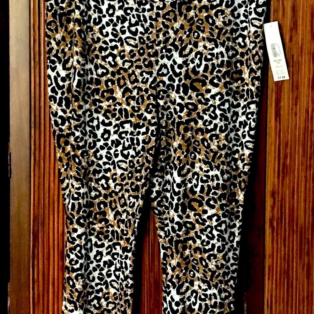 Flair bottom leopard pants